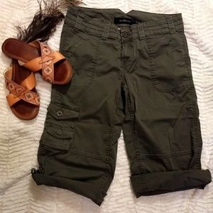 Cargo shorts, Khaki